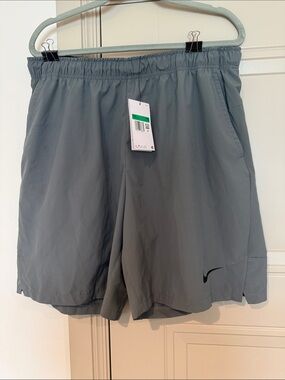 Nike Men's Dri-Fit Gray Athletic Shorts -  XL Standard Fit NWT